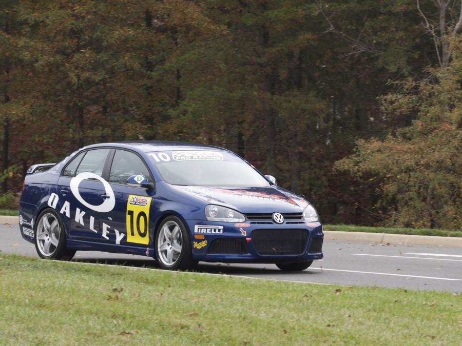  Volkswagen Jetta TDi Street Cup Edition 2010 года  (фото 38 из 41)